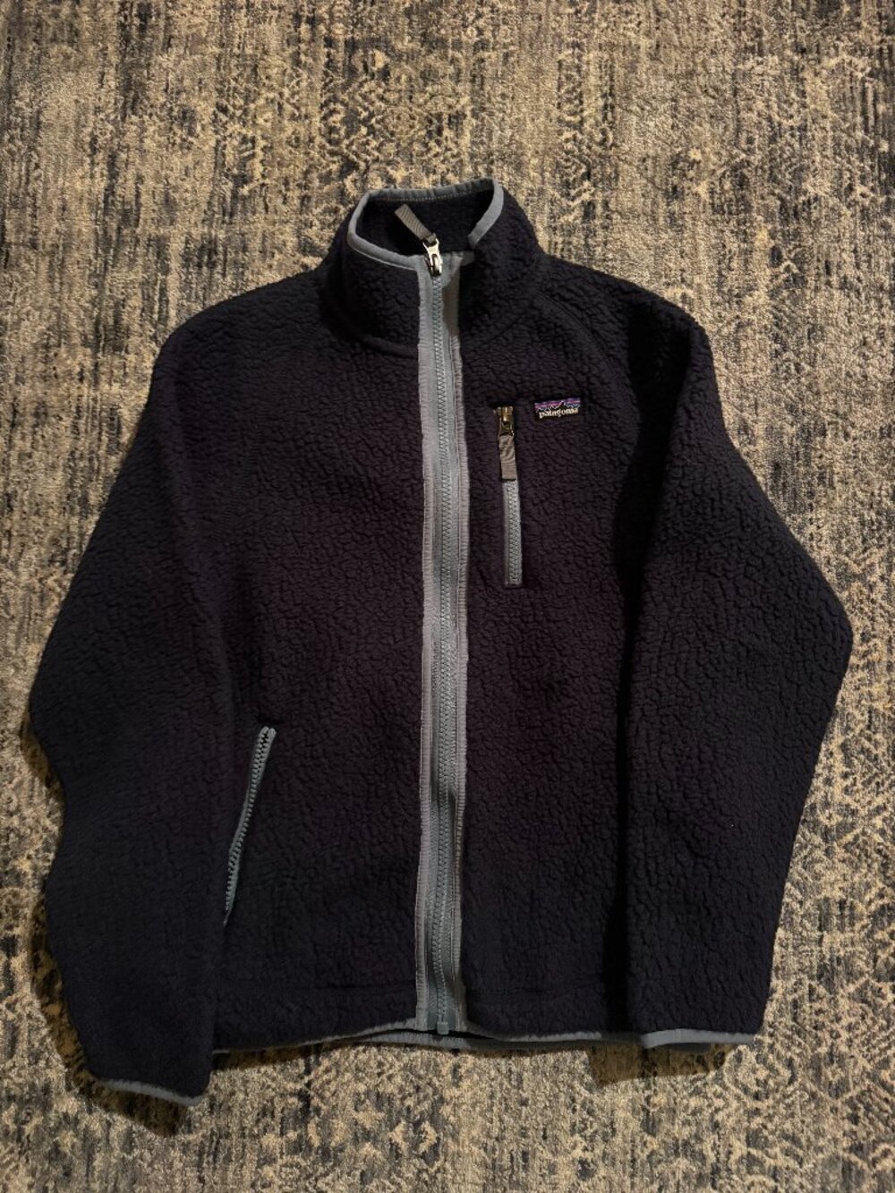 Patagonia Kids' Navy Retro Pile Jacket Size 12